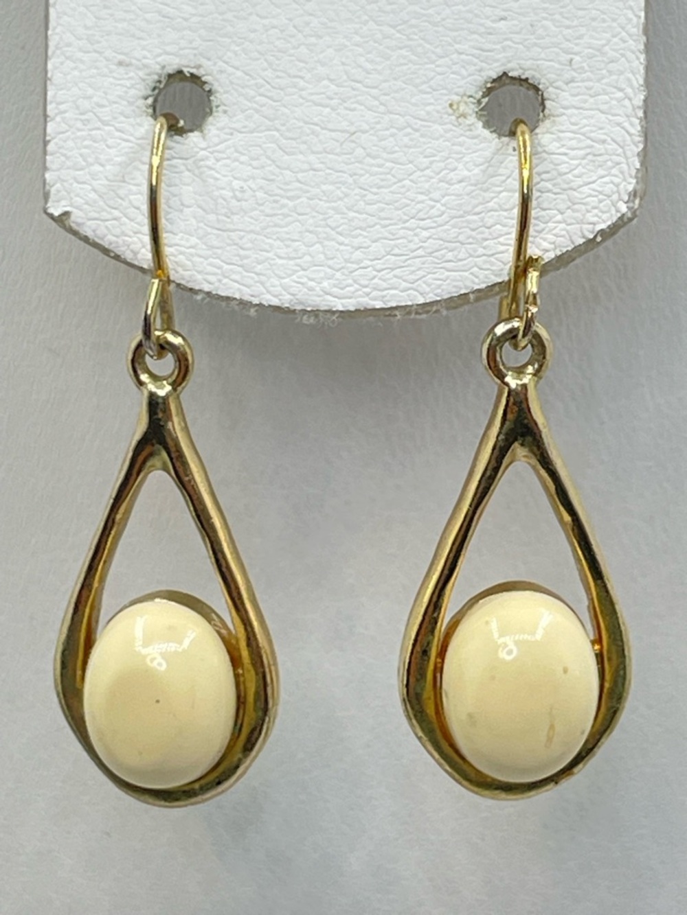 Gold Tone Teardrop Faux Pearl Dangle Earrings Minimalist Classic